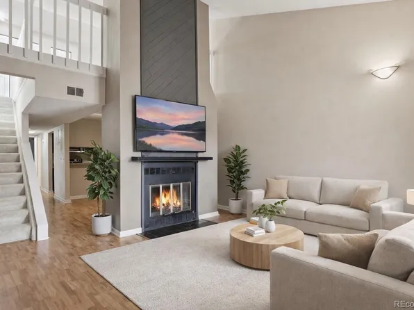 540 S Forest Street #3-201, Denver, CO 80246