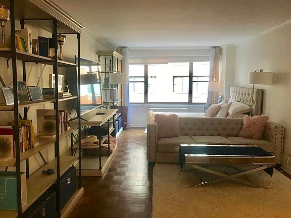 5th image of 301 E 64th St APT 5