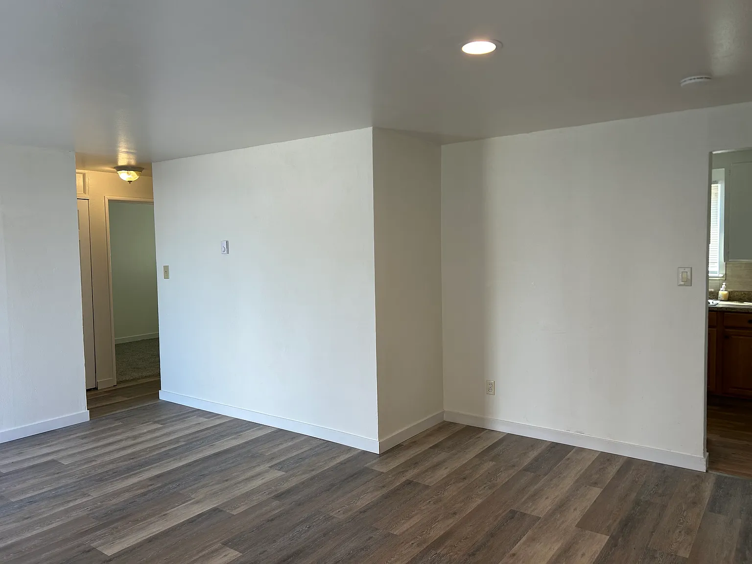 2 bed, 720 sqft, $1,700 — Photo 3