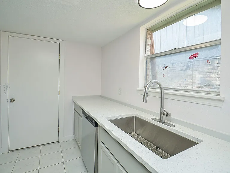 3722 Brier Gardens Dr — Photo 40