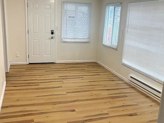 2nd image of 308 Richmond Ave #B