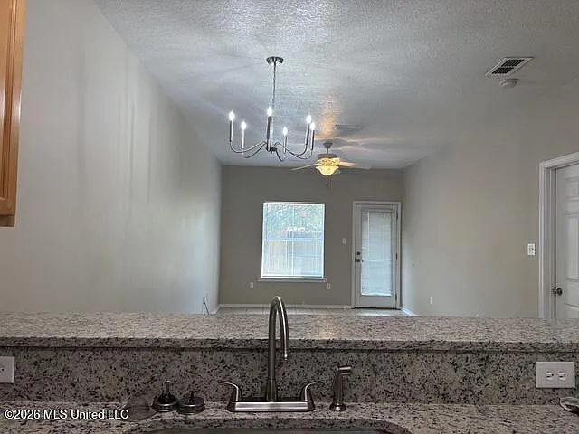 13542 Laurel Oaks Ln — Photo 11