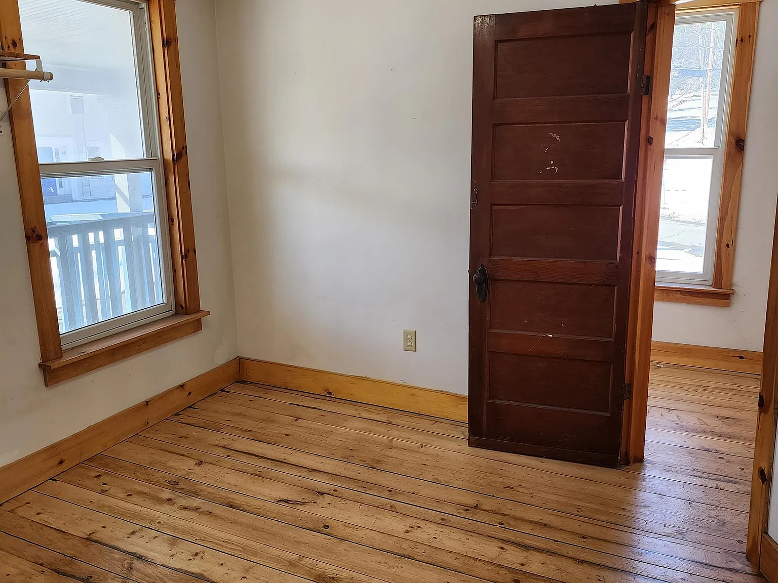 3 S Craftsbury Rd — Photo 4