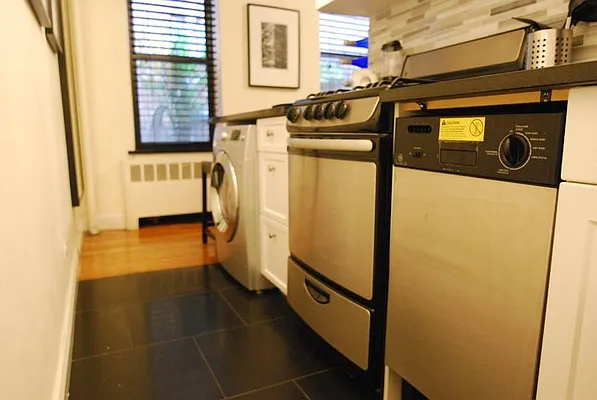 Rented by Eisenberg Exclusives | media 49