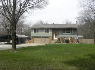 3944 E Sternberg Rd, Fruitport, MI 49415
