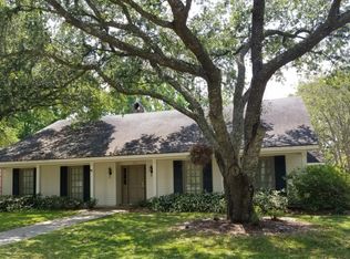 3902 Pine Crest Dr, Baton Rouge, LA 70809