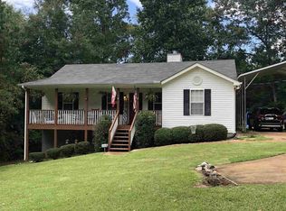 46 Waterview Dr, Lagrange, GA 30240