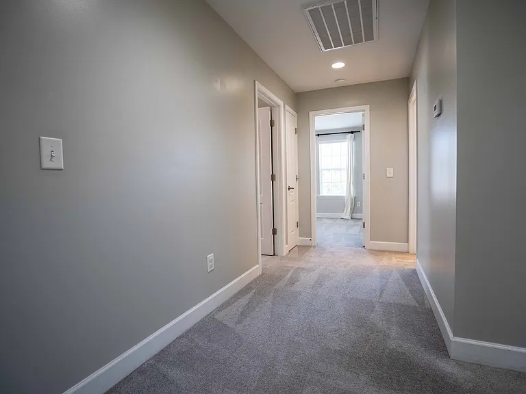 221 Berwick Dr — Photo 22