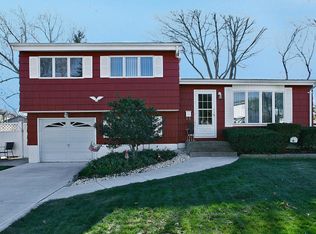 9 Mabaline Rd, Old Bridge, NJ 08857