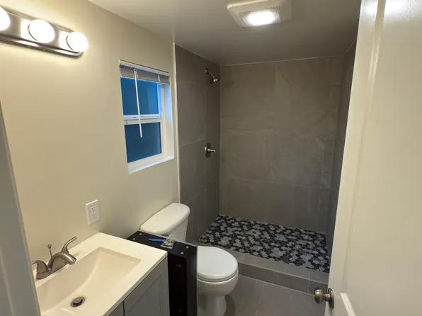 385 N Redondo Ave APT C, Long Beach, CA 90814