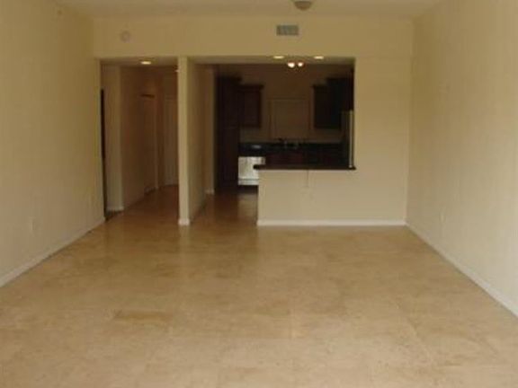 E61CF398-80A9-4327-BF5C-E563784AAA5F