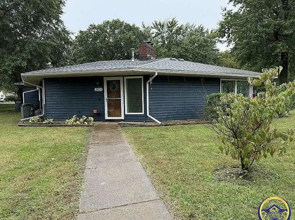 2031 Flint Rd, Emporia, KS 66801