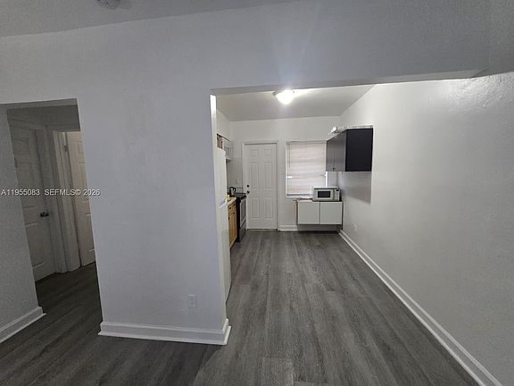 3rd image of 2729 NW 47th St