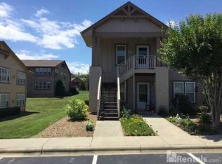 750 Deermouse Way, Hendersonville, NC 28739
