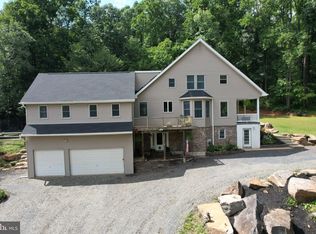 3070 Long Rd, Green Lane, PA 18054