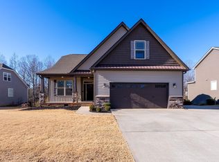510 Turning Leaf Ln, Greer, SC 29651