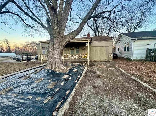 324 N 7th Street, Clinton, MO 64735