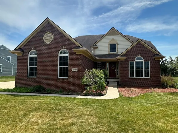 2715 Coreopsis Dr, Okemos, MI 48864