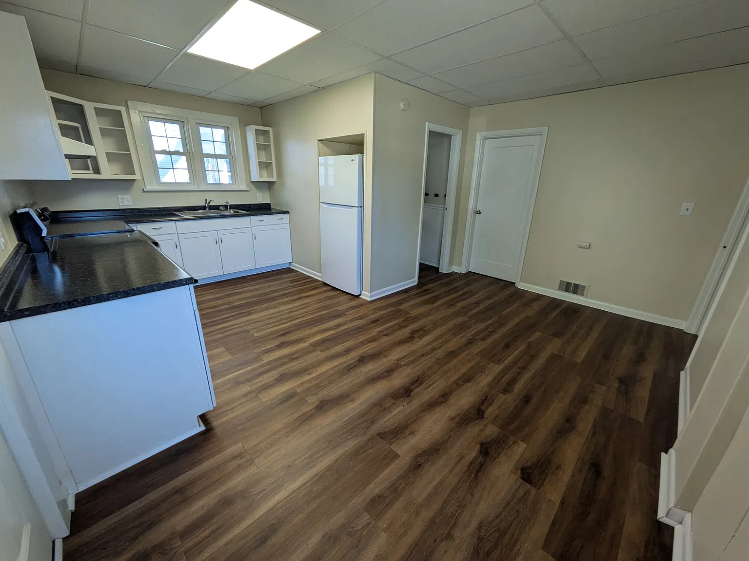 703 Bridge St — Photo 2