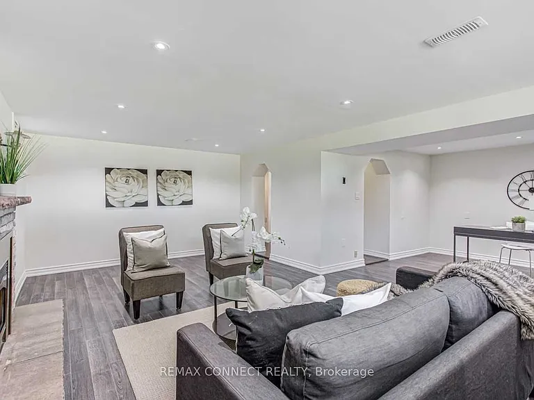 107 Sweeney Dr — Photo 15