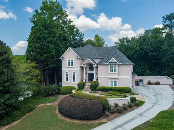3921 Glenhurst Dr SE, Smyrna, GA 30080