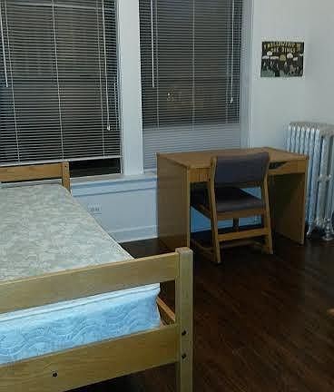 5th image of 1305 W Lawrence Ave #2