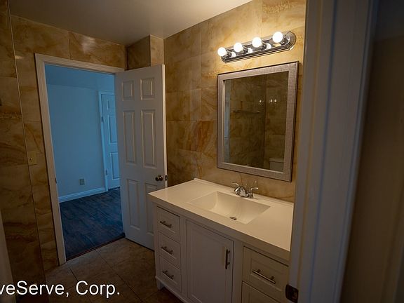 4th image of 3369 1/2 N Big Dalton Ave #B