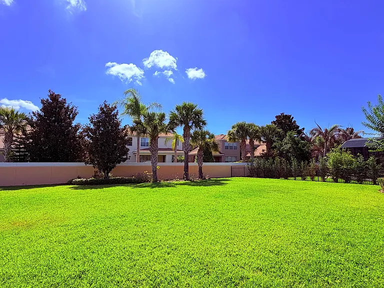 11867 Padua Ln — Photo 52