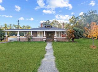 205 S Nichols St, Nichols, SC 29581