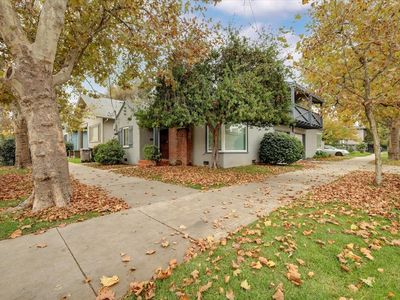 2400 27th St, Sacramento, CA, 95818