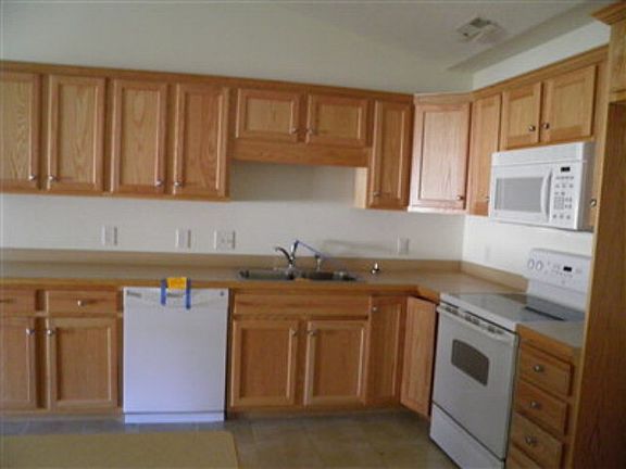 3rd image of 135 Waterview Dr S Unit 106