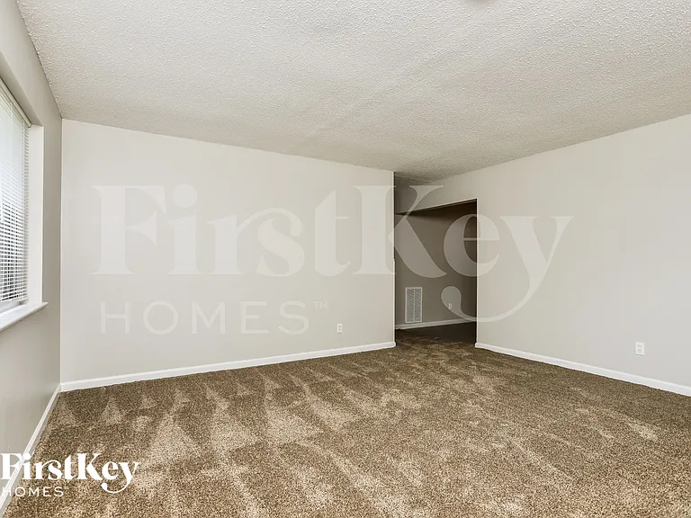1495 Mullanphy Rd — Photo 3