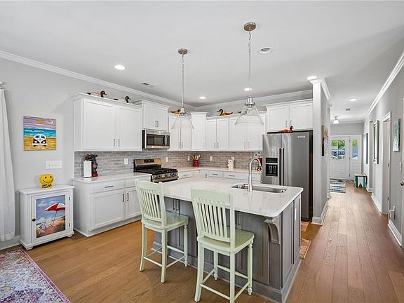3rd image of 1631 Cross Village Ave