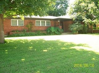 213 Jimat Dr, Arlington, TX 76013