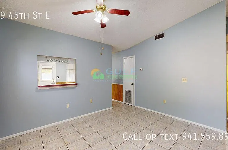 709 45th St E — Photo 9