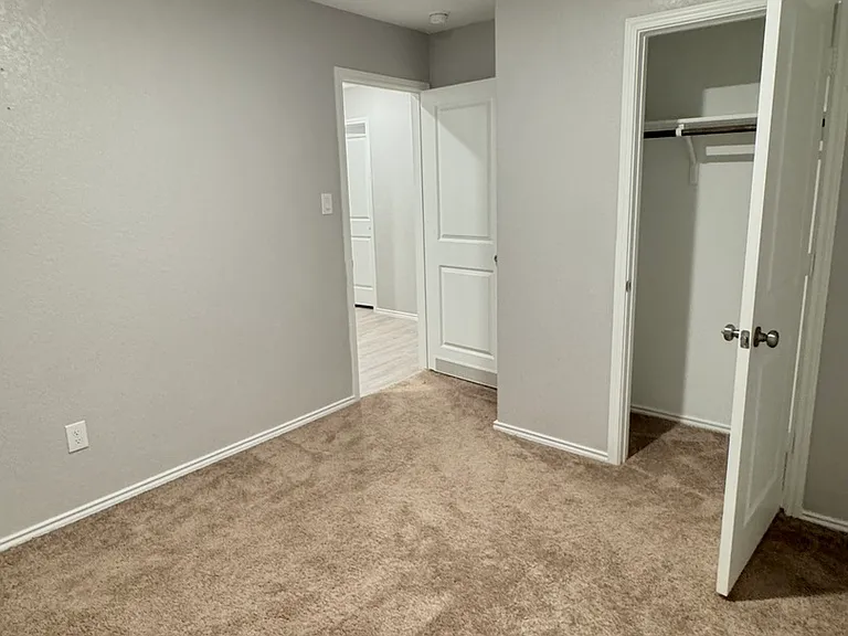 6855 Burgess Rdg — Photo 17