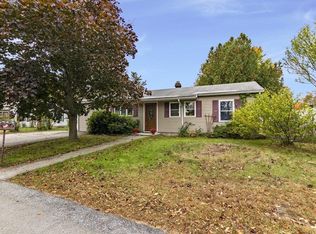 20 Laurie Ln, Lowell, MA 01854