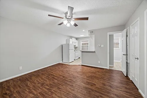 802 Stanford St #2 Photo 1