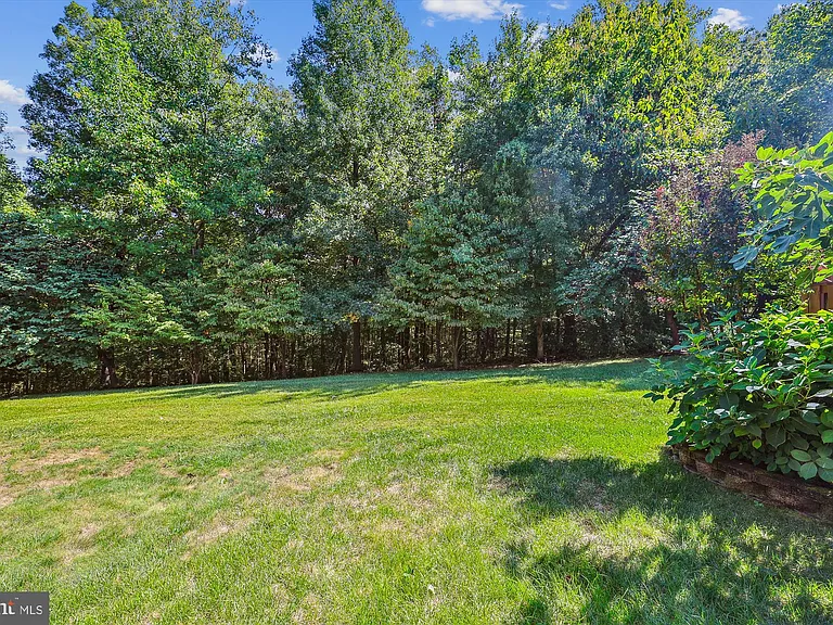 7445 Gillingham Row — Photo 27