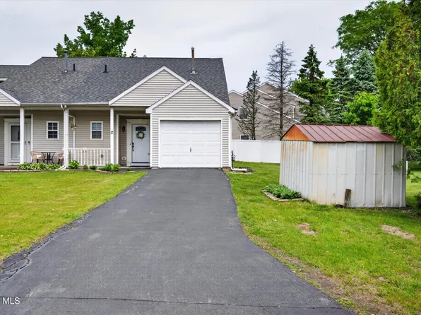 17 Diane Court, Cohoes, NY 12047