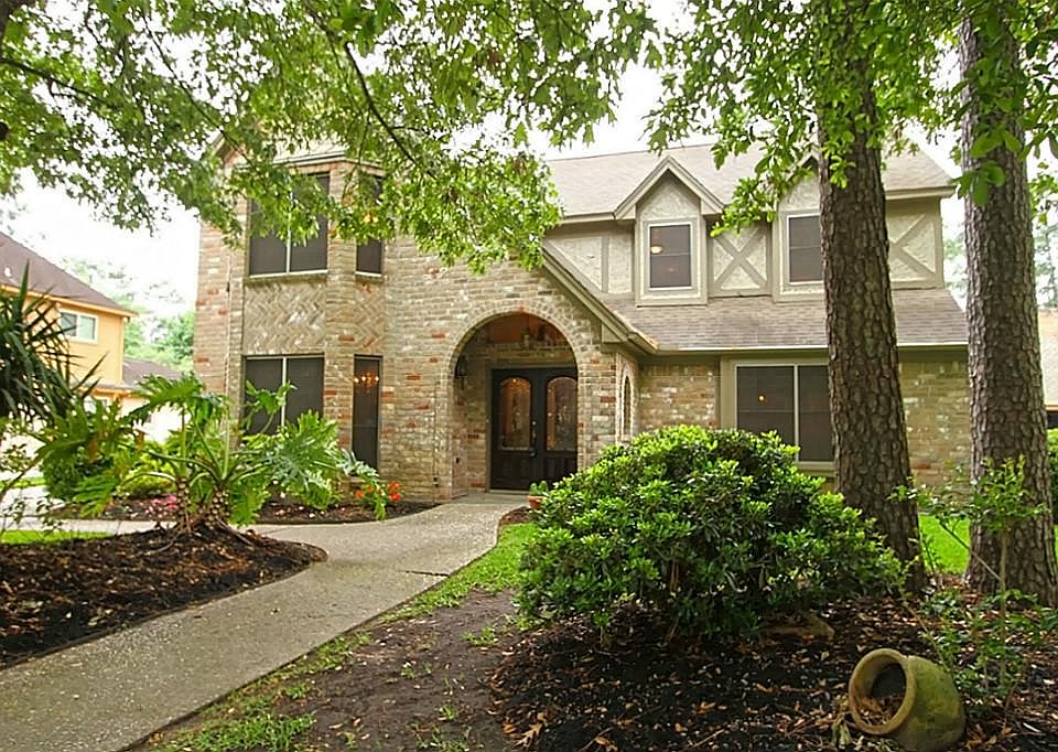 1st image of 14615 Oak Bluff Ct