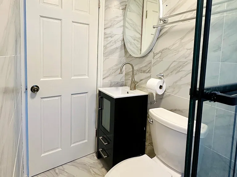 419 Maple Ave #1 — Photo 12