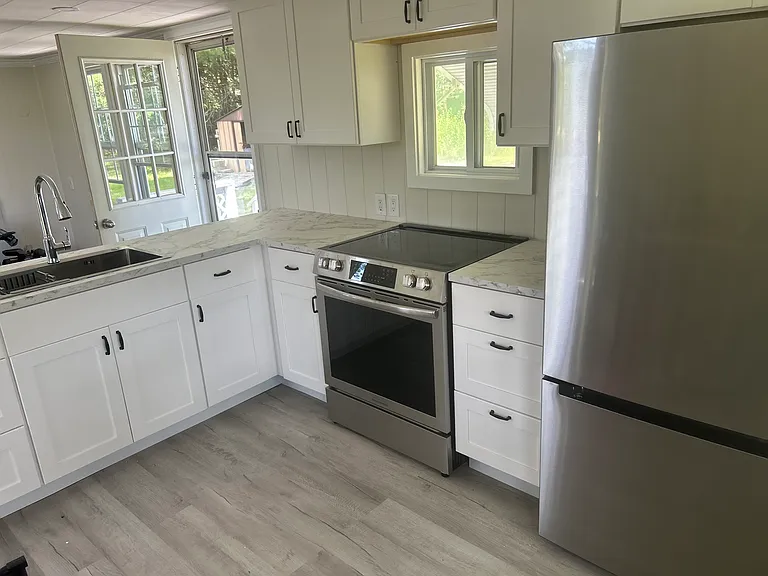 46 Sawmill Rd — Photo 2
