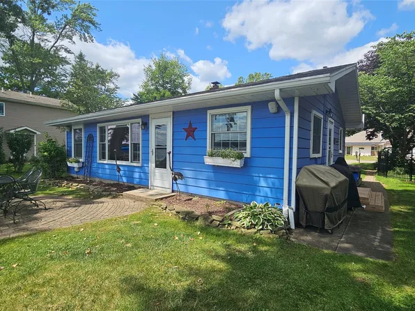2966 Indian Trl, Pinckney, MI 48169