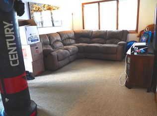 213 Franklin St, Elmwood Park, NJ 07407