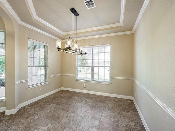 4th image of 11 Red Wagon Dr