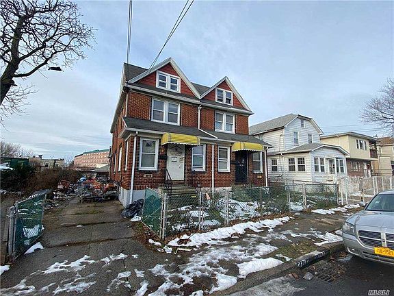 3rd image of 10722 170th St