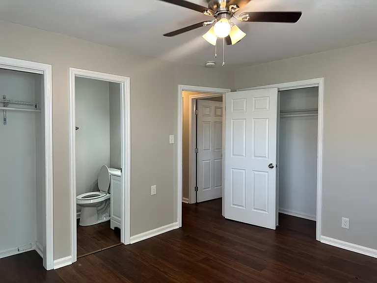 4206 Holmes Ave NW — Photo 18