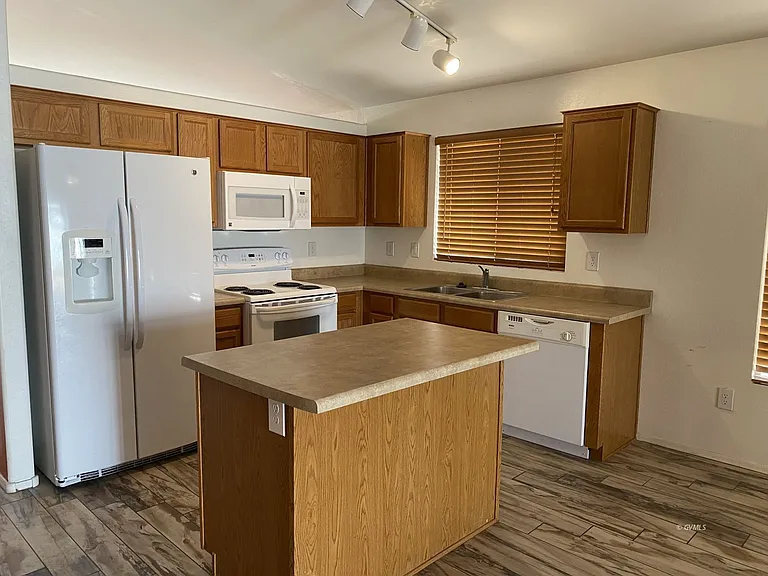 1526 E Las Sendas Dr — Photo 2