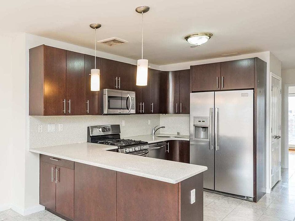1st image of 3734 29th St APT 6A